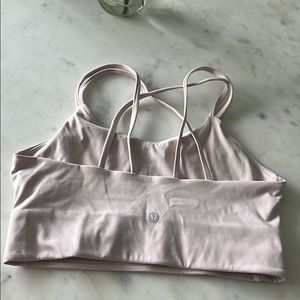 Lululemon sports bra light pink size 8 LIKE NEW
